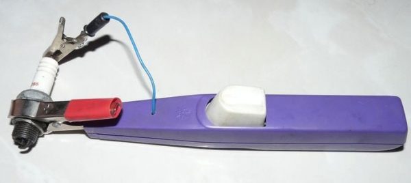 Пистолет для проверки свечей зажигания