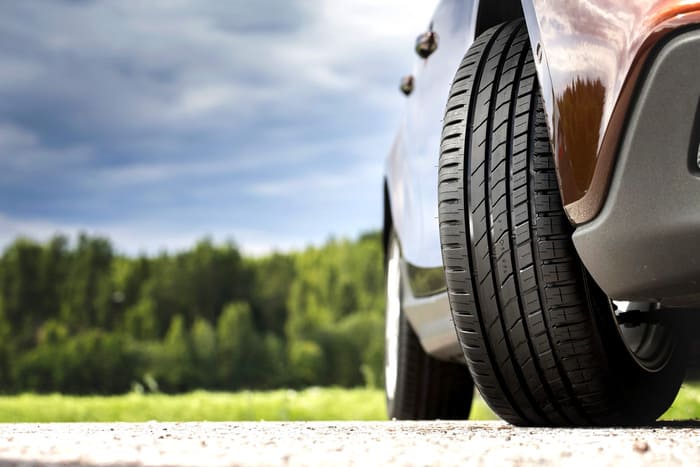 Почему летом нужна летняя резина