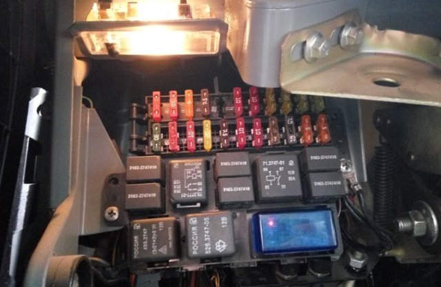 Предохранители УАЗ Буханка: где находятся, замена
