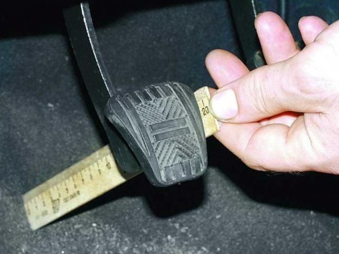 Регулировка педали сцепления ВАЗ 2106