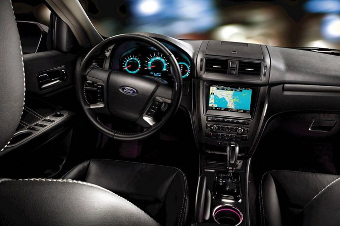 Салон Ford Fusion