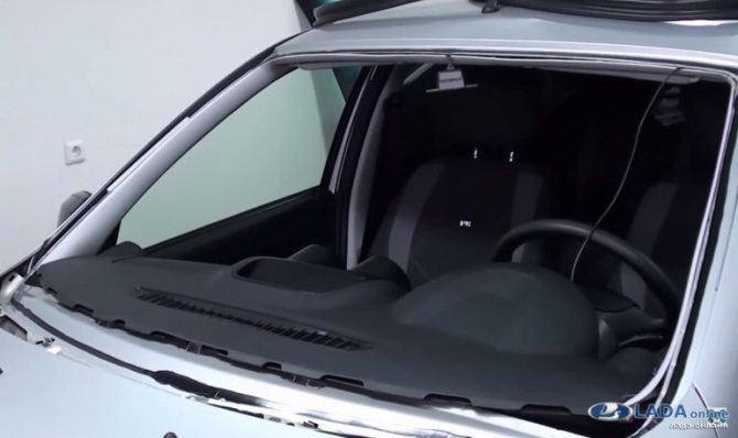 Замена лобового стекла Лада Гранта/Приора/Калина/Ларгус