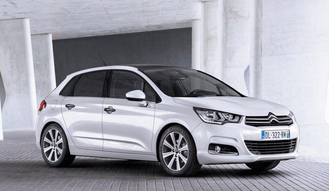 Замена салонного фильтра Citroen С4