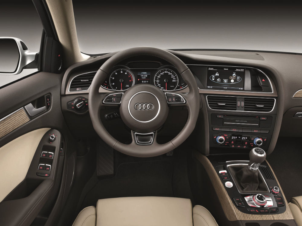 Салон Audi A4 Audi A4