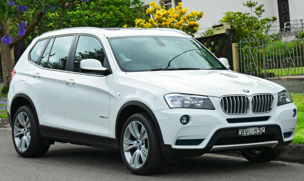 Автомобиль BMW X3 Автомобиль BMW X3