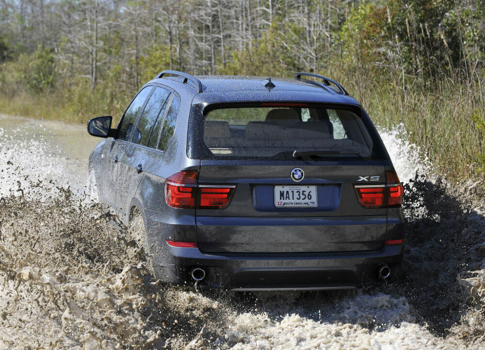 BMW X5 на бездорожье BMW X5 на бездорожье
