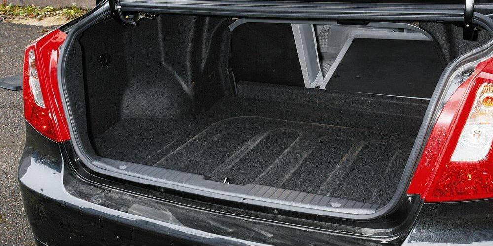 Багажное отделение Chevrolet Lacetti Багажное отделение Chevrolet Lacetti