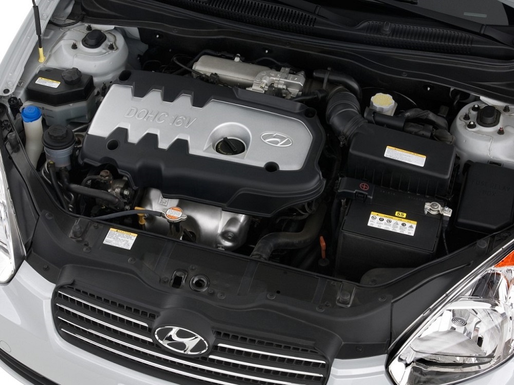 Hyundai Accent мотор Hyundai Accent под капотом