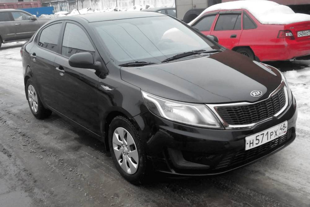 Автомобиль Kia Rio Автомобиль Kia Rio