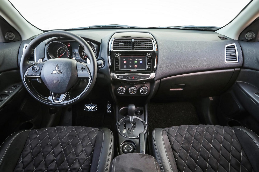 Салон Mitsubishi ASX Салон автомобиля Mitsubishi ASX