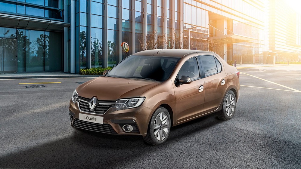 Renault Logan Renault Logan на дороге