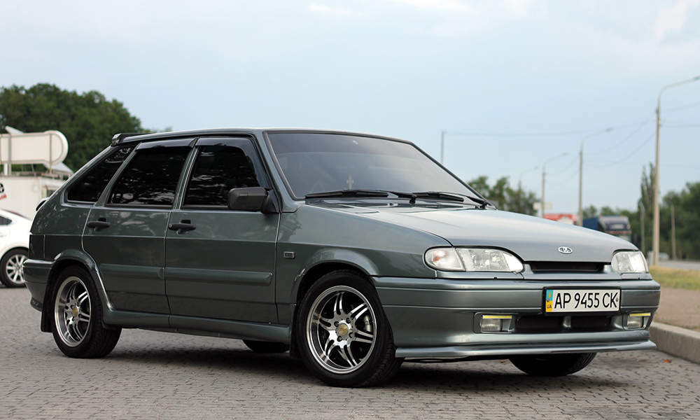 Автомобиль ВАЗ 2114 Автомобиль ВАЗ 2114