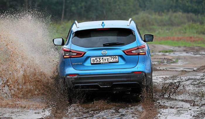 Nissan Qashqai на бездорожье Бездорожье и Nissan Qashqai