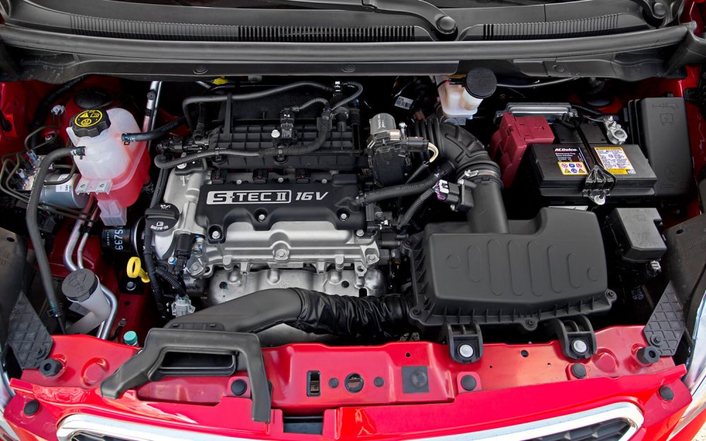 Под капотом Chevrolet Spark Мотор Chevrolet Spark