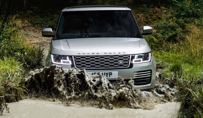 Range Rover на бездорожье Езда на Range Rover
