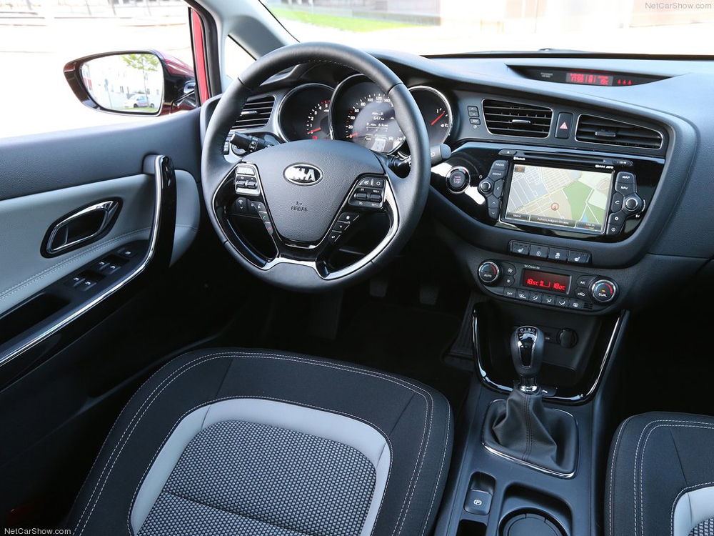 Салон Kia Ceed Салон Kia Ceed