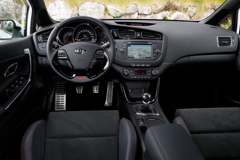 Kia Ceed салон Kia Ceed салон