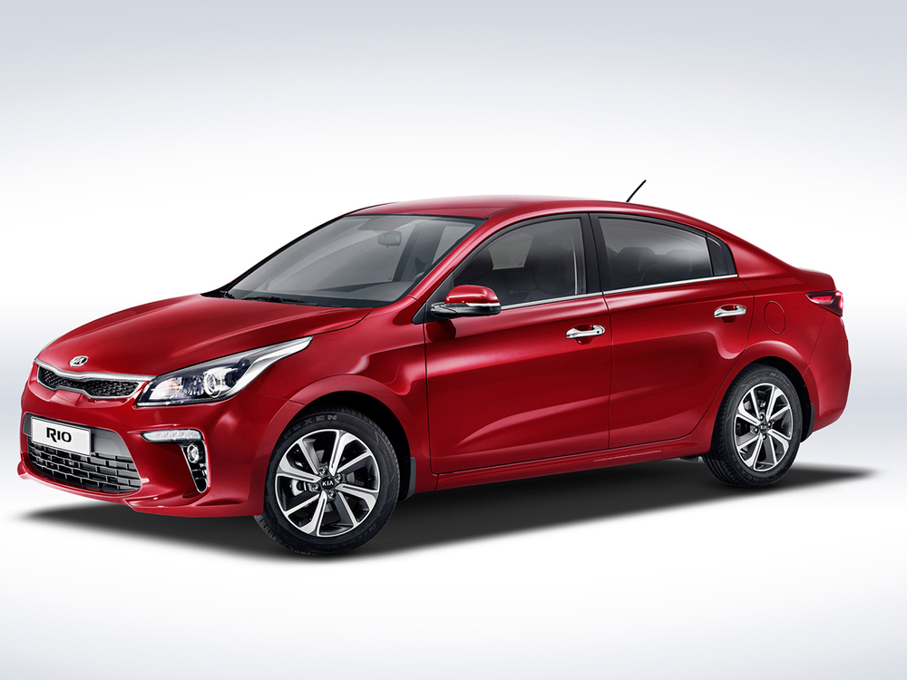 Kia Rio в красном цвете Kia Rio красный