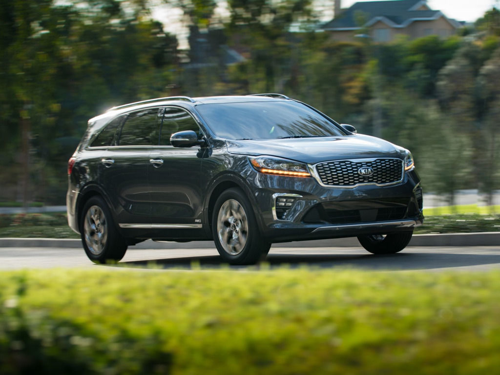 Kia Sorento в сером цвете Kia Sorento