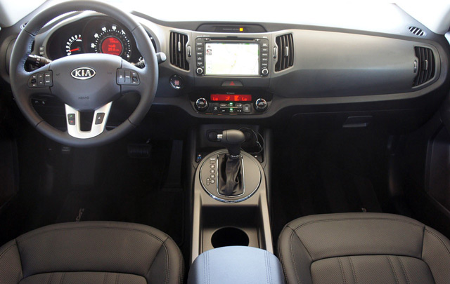 Салон автомобиля KIA Sportage В салоне KIA Sportage вам никогда не будет тесно