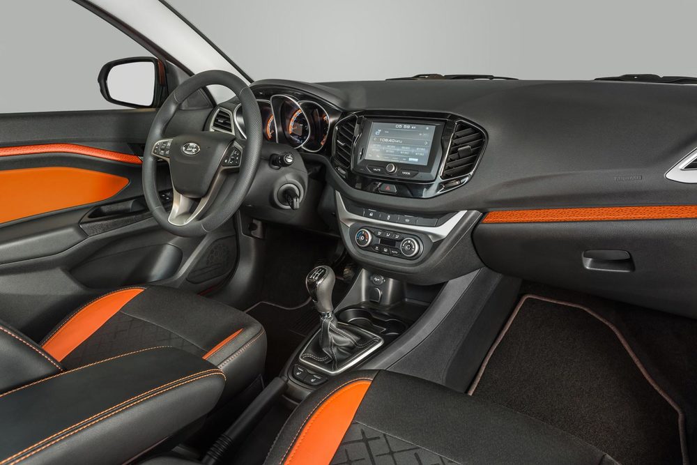 Салон Lada Vesta SW Cross Lada Vesta SW Cross