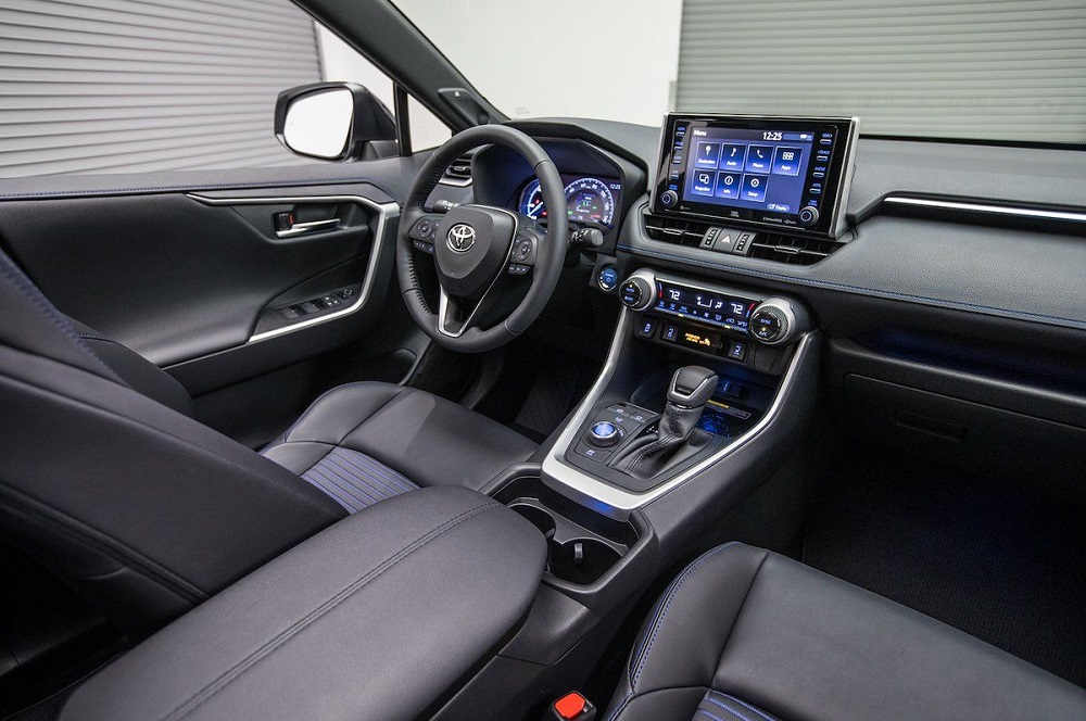 Салон авто Toyota RAV4 Салон Toyota RAV4