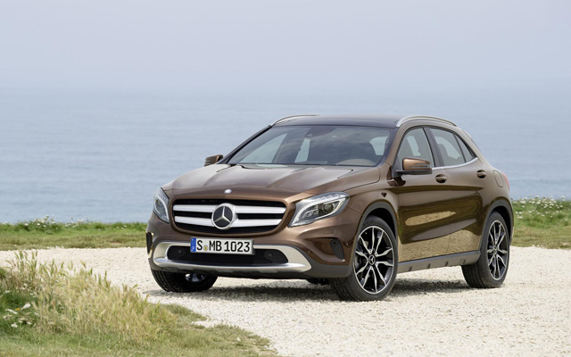 Автомобиль Мерседес GLA Автомобиль Мерседес GLA
