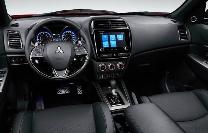 Салон Mitsubishi ASX Mitsubishi ASX внутри
