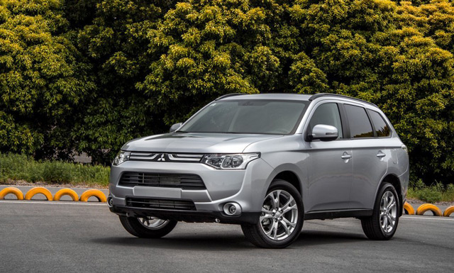 Автомобиль Mitsubishi Outlander Автомобиль Mitsubishi Outlander – удобный и вместительный кроссовер