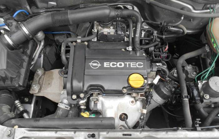 Моторный отсек Opel Corsa Мотор Opel Corsa