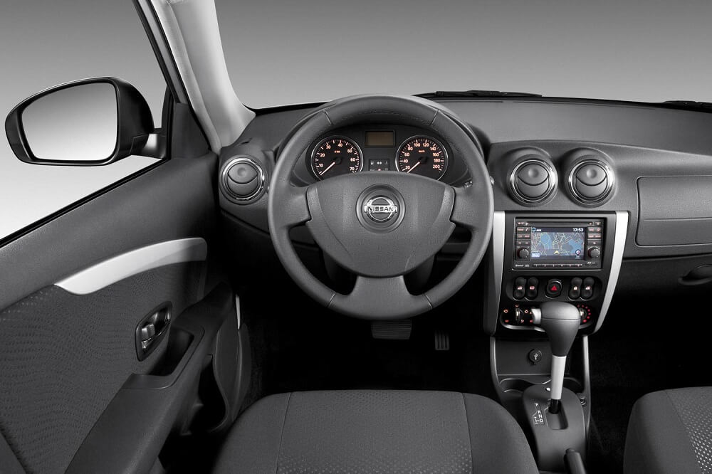 Nissan Almera салон Nissan Almera салон