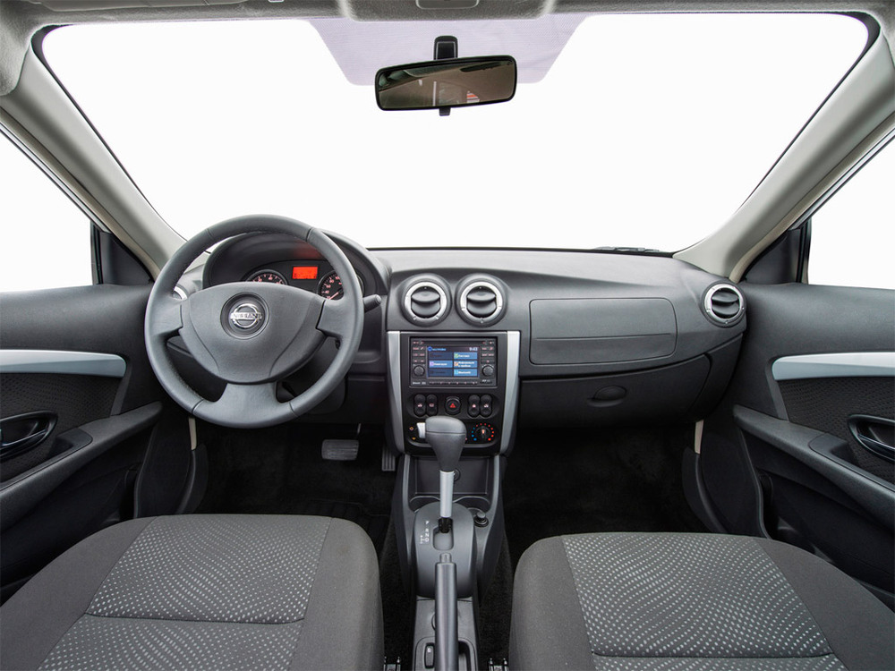 Салон Nissan Almera Nissan Almera