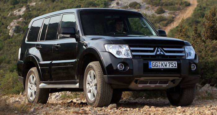 Mitsubishi Pajero Основной конкурент Mitsubishi Pajero