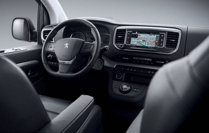 Интерьер Peugeot Traveller Peugeot Traveller внутри