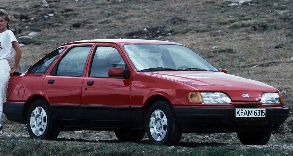 Ford Sierra Подержанный автомобиль до 50 тысяч Ford Sierra