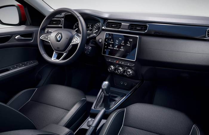 Салон Renault Arkana Renault Arkana внутри