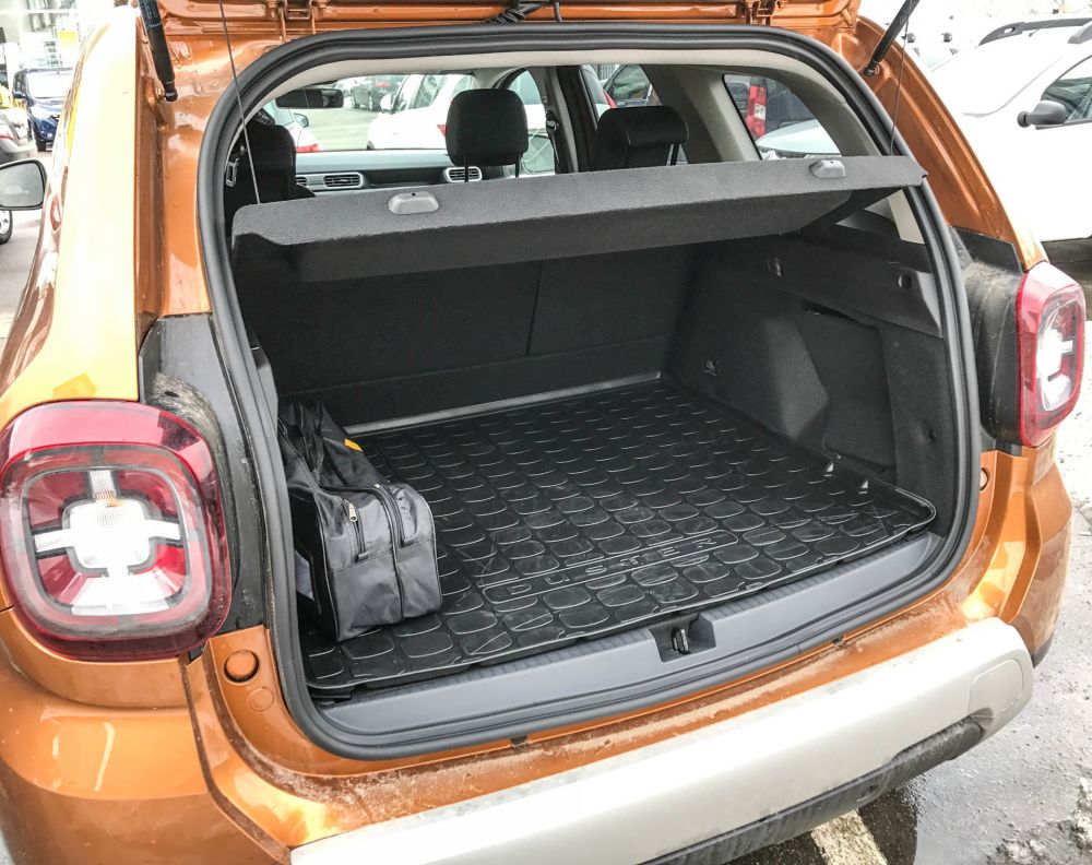 Вместительность багажника Renault Duster Багажник Renault Duster