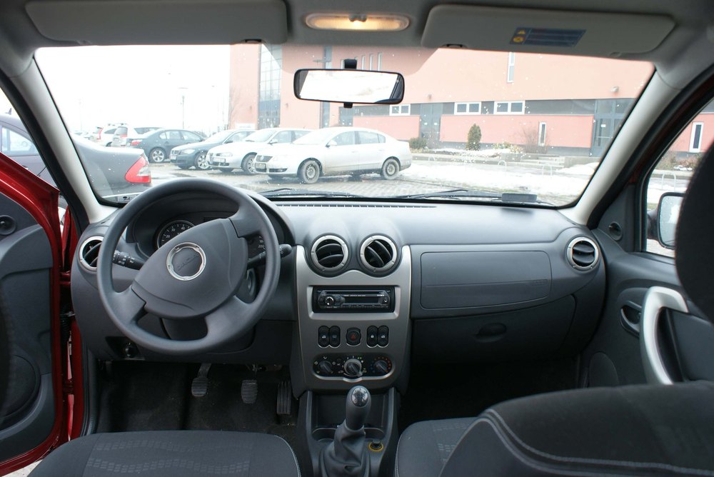 Салон Renault Sandero Renault Sandero