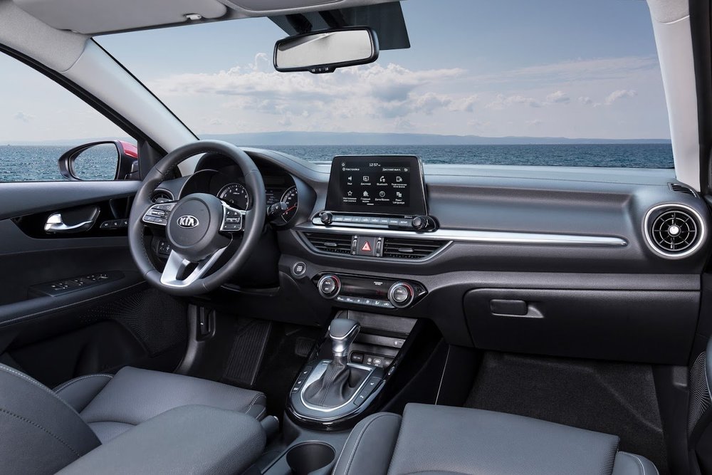 Салон Kia Cerato Салон Kia Cerato