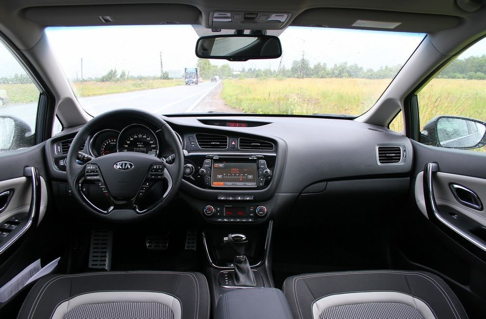 Салон Kia Seed Салон Kia Seed