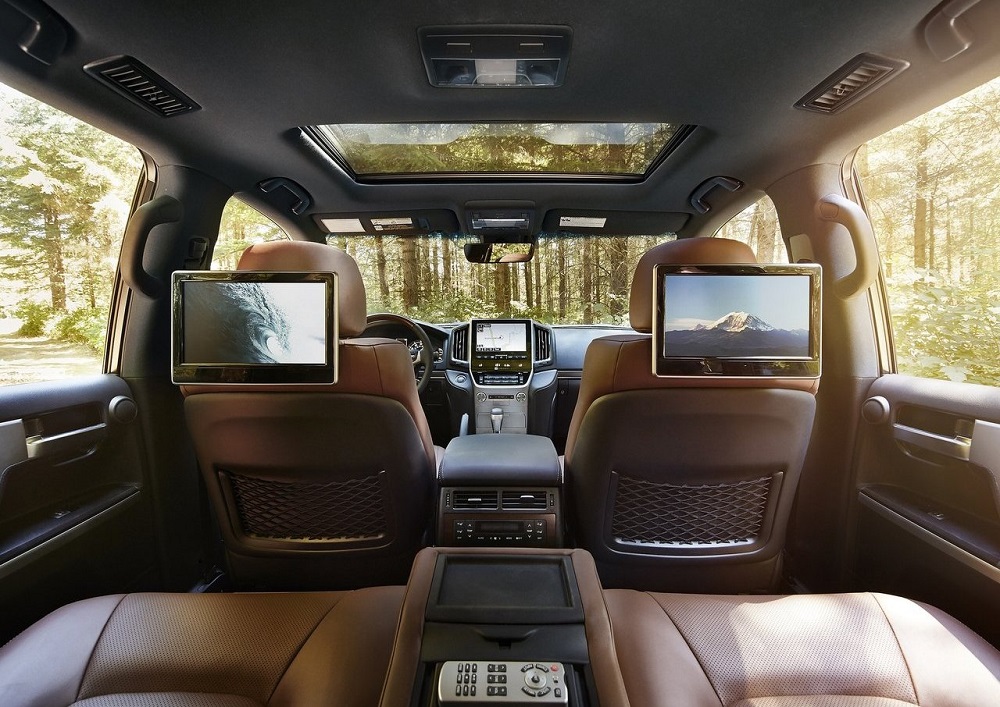 Салон авто Toyota Land Cruiser 200 Салон Toyota Land Cruiser 200