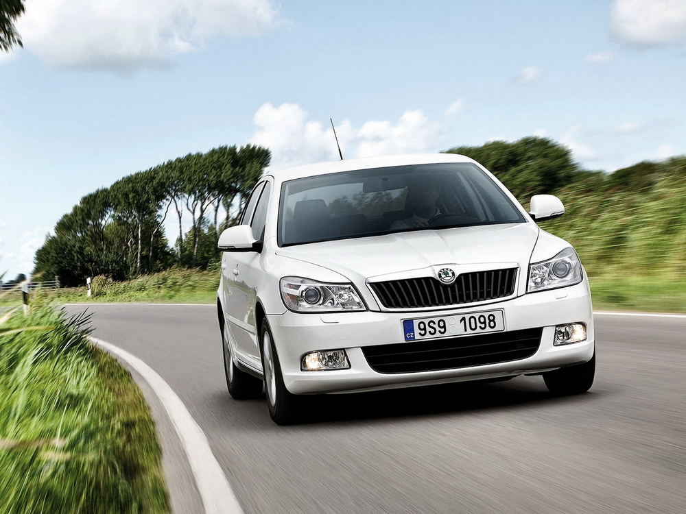 Skoda Octavia Skoda Octavia белый
