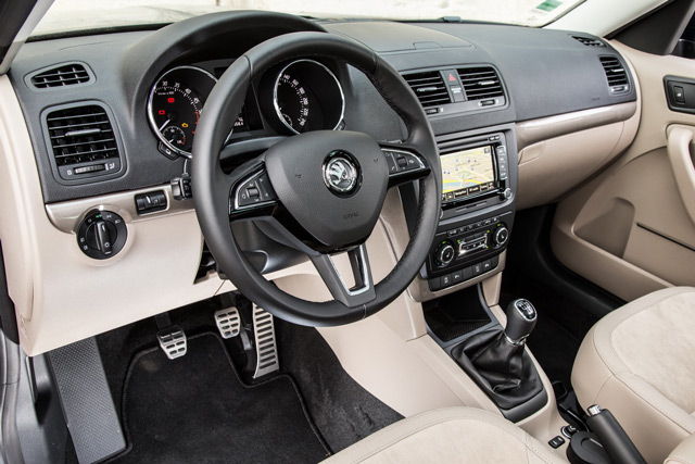 В салоне автомобиля Skoda Yeti В салоне автомобиля Skoda Yeti