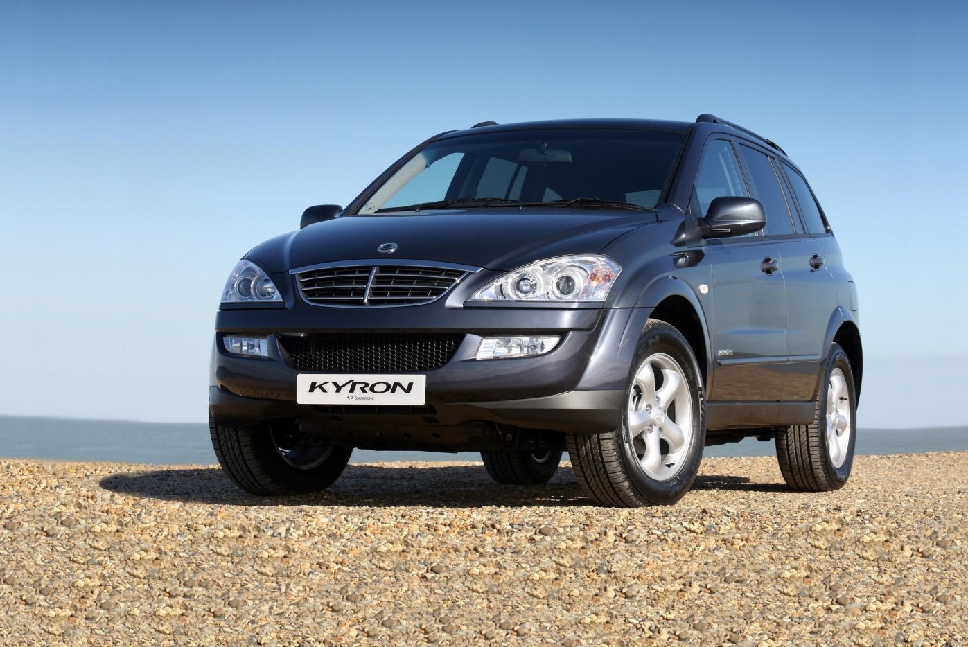 SsangYong Kyron черного цвета SsangYong Kyron