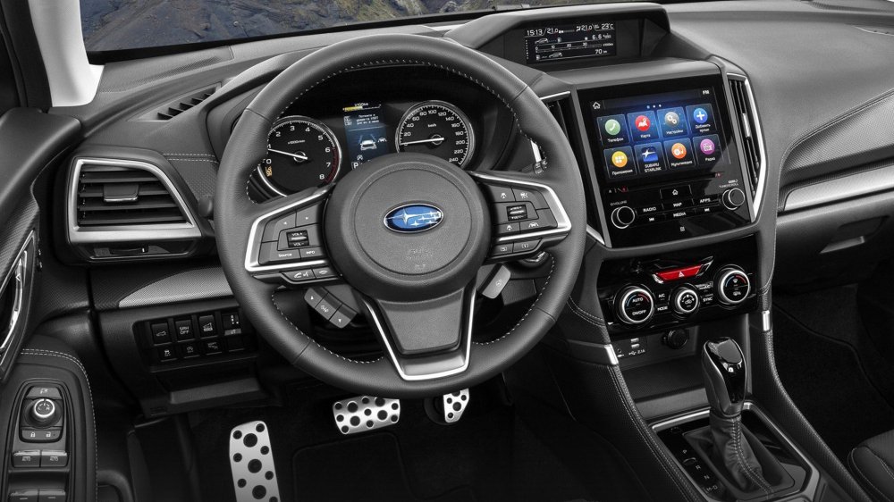 Салон автомобиля Subaru Forester Салон Subaru Forester