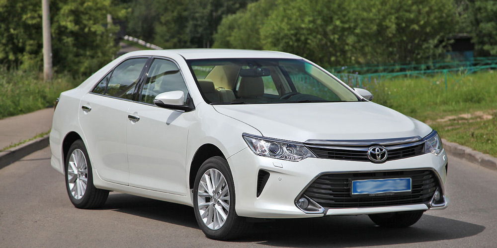 Внешний вид автомобиля Toyota Camry Внешний вид автомобиля Toyota Camry