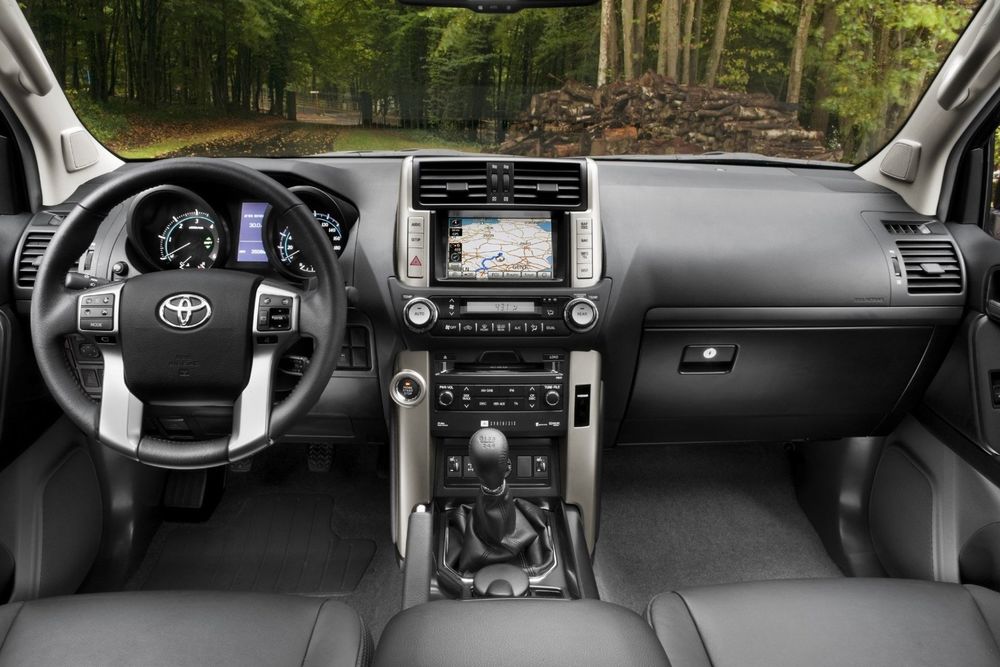 Салон Toyota Land Cruiser Prado Toyota Land Cruiser Prado