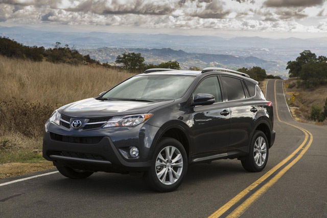 Внешний вид автомобиля Toyota RAV4 Внешний вид автомобиля Toyota RAV4