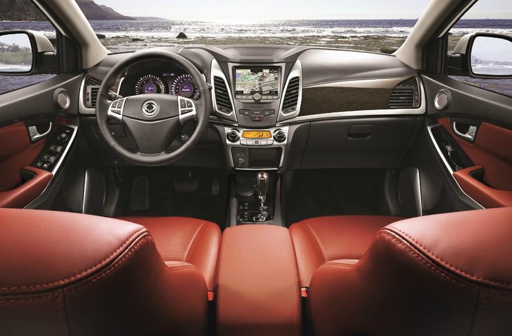 Салон автомобиля SsangYong Actyon Салон SsangYong Actyon