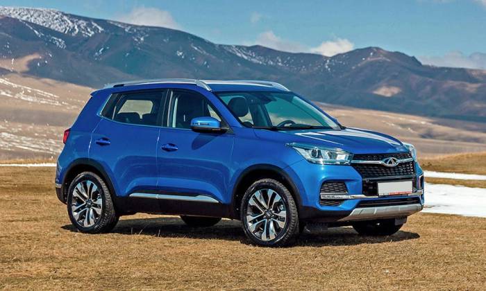 Вид Chery Tiggo 4 спереди Вид Chery Tiggo 4